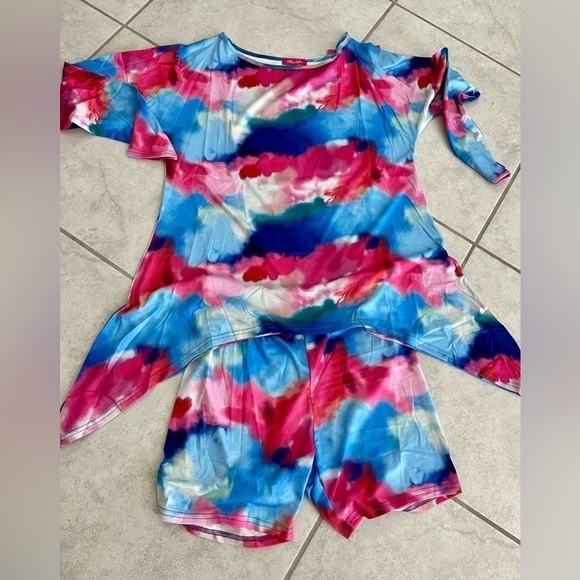 Diva Plus! Tie Dyed 2 Piece Shorts & Top - Picture 3 of 3